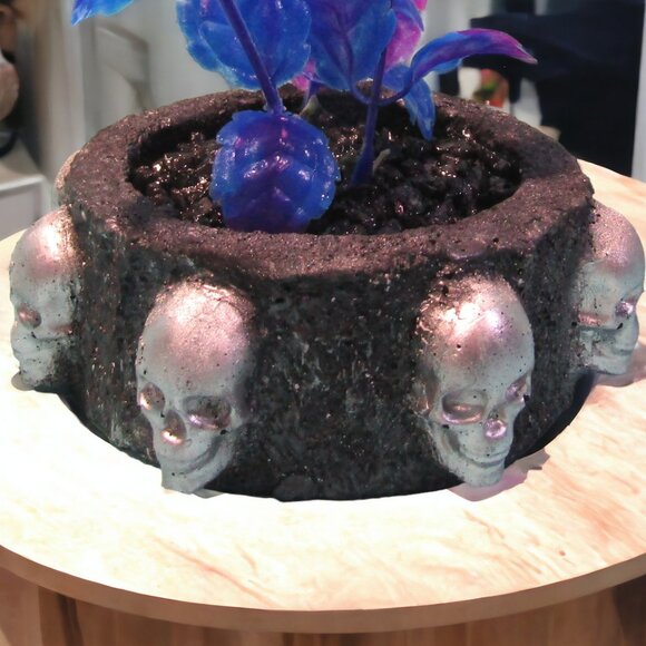 Aquarium Decoration  Purple and Silver Skull Ring with Colorful Plants. - Picture 4 of 5